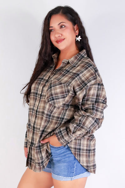 Jeans Warehouse Hawaii - PLUS 3/4&L/S PRINT WOVEN TOPS - COZY CABIN PLAID TOP | By PASSPORT/MS BUBBLES