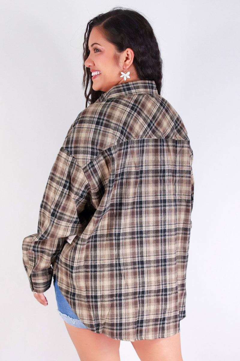 Jeans Warehouse Hawaii - PLUS 3/4&L/S PRINT WOVEN TOPS - COZY CABIN PLAID TOP | By PASSPORT/MS BUBBLES