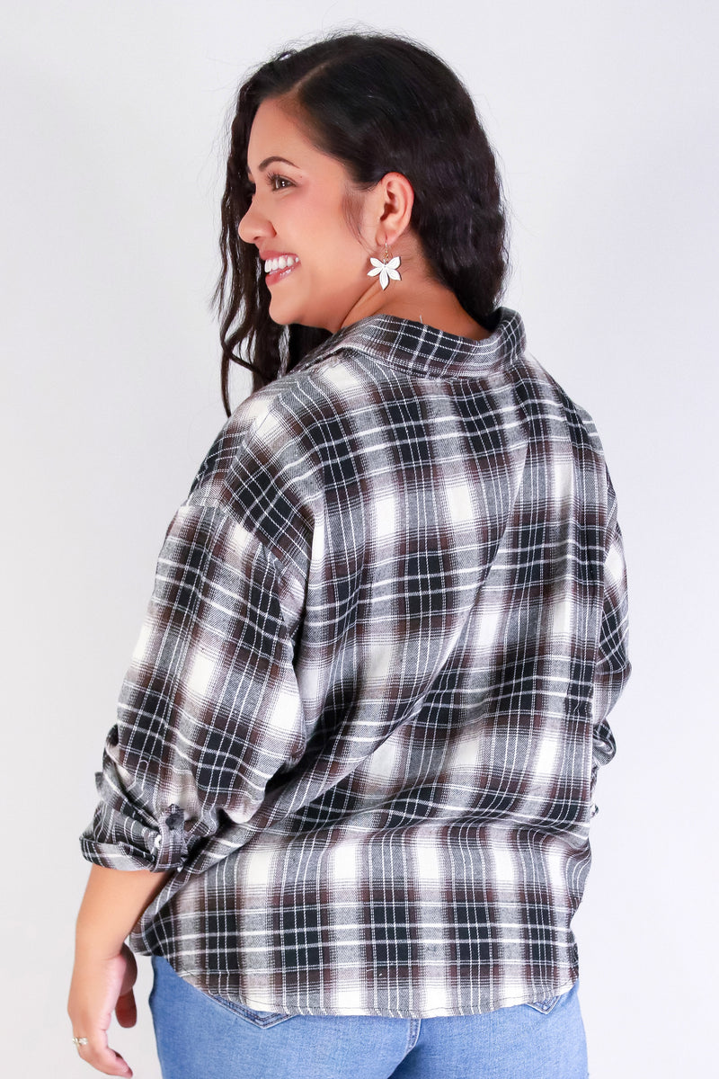 Jeans Warehouse Hawaii - PLUS 3/4&L/S PRINT WOVEN TOPS - CHILL PLAID TOP | By PASSPORT/MS BUBBLES