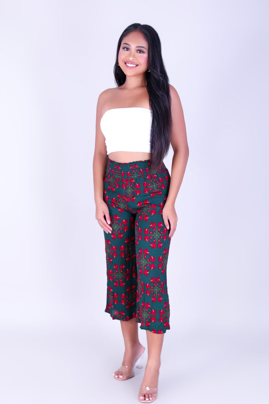 ANTHURIUM QUILT SMOCKED WAIST CAPRI'S