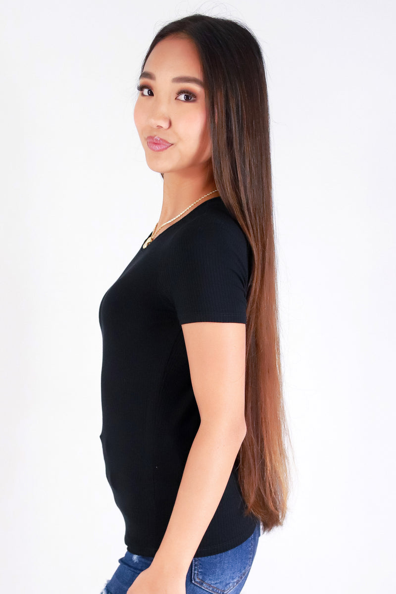 Jeans Warehouse Hawaii - S/S SOLID BASIC - SHE KNOWS BASIC TEE | By POPULAR 21