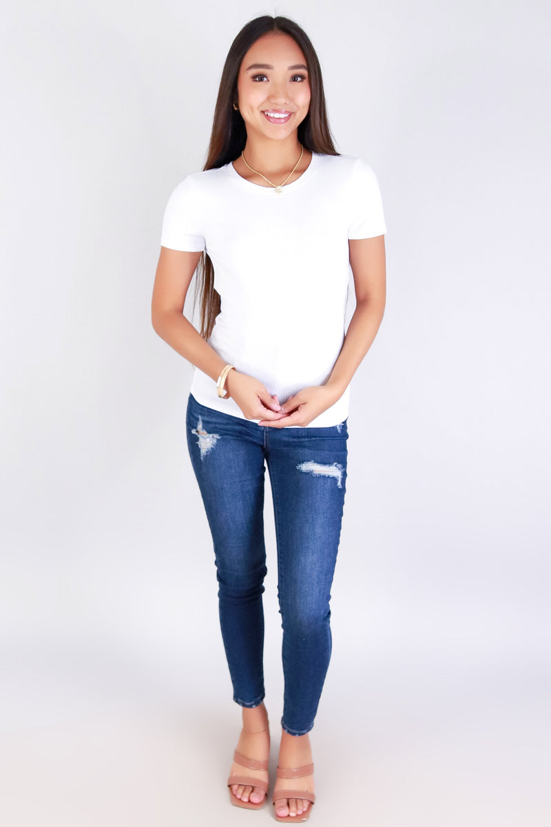 Jeans Warehouse Hawaii - S/S SOLID BASIC - SHE KNOWS BASIC TEE | By POPULAR 21