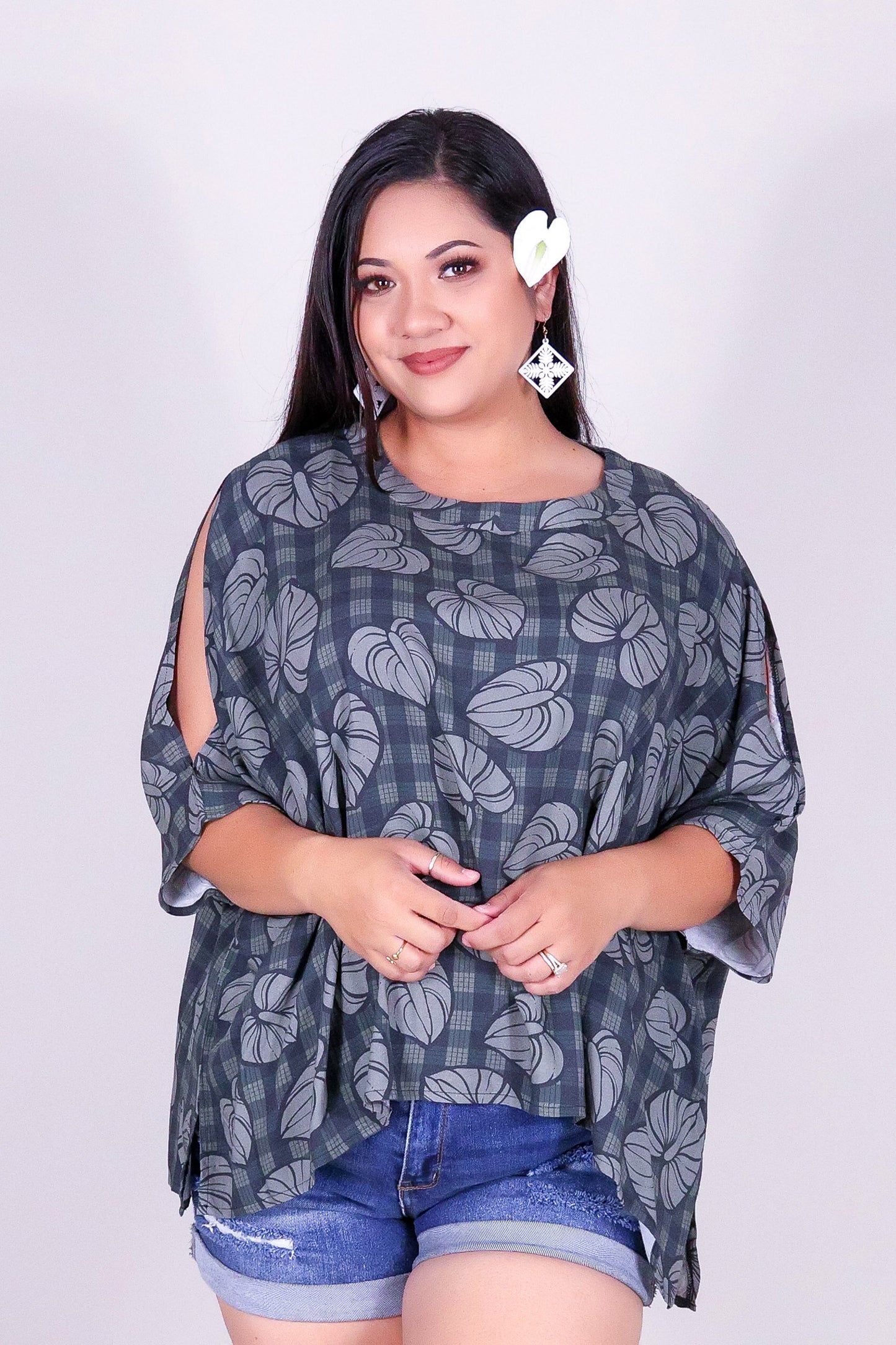 ANTHURIUM PALAKA COLD SHOULDER BLOUSE