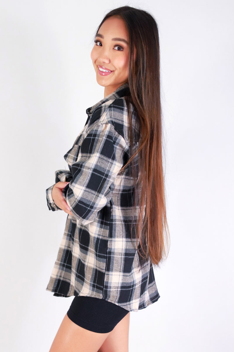 Jeans Warehouse Hawaii - L/S PRINT WOVEN CASUAL TOPS - CHIC CHECK PLAID TOP | By PASSPORT/MS BUBBLES