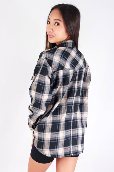 Jeans Warehouse Hawaii - L/S PRINT WOVEN CASUAL TOPS - CHIC CHECK PLAID TOP | By PASSPORT/MS BUBBLES