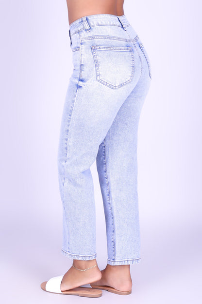 LOVE IN BLUE JEANS