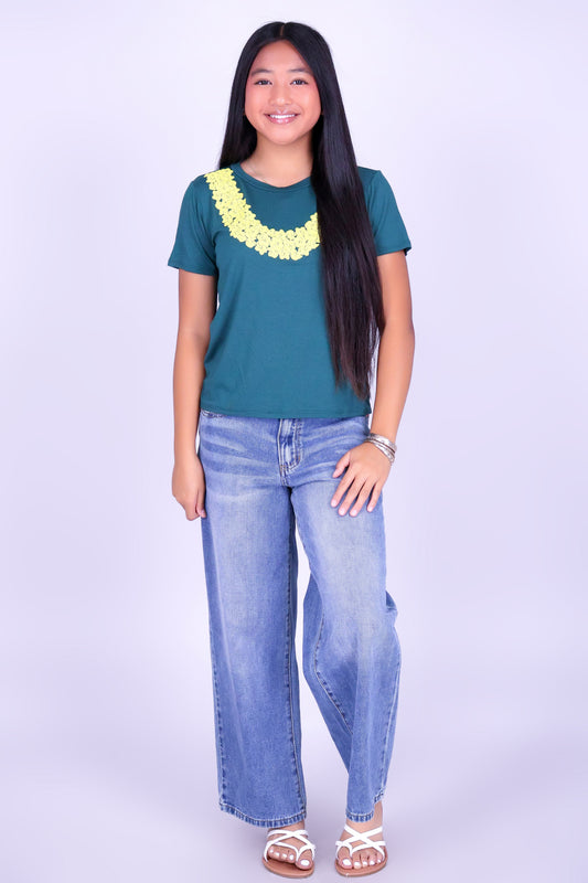 THICK PLUMERIA LEI TEE | KIDS SIZE 2-16