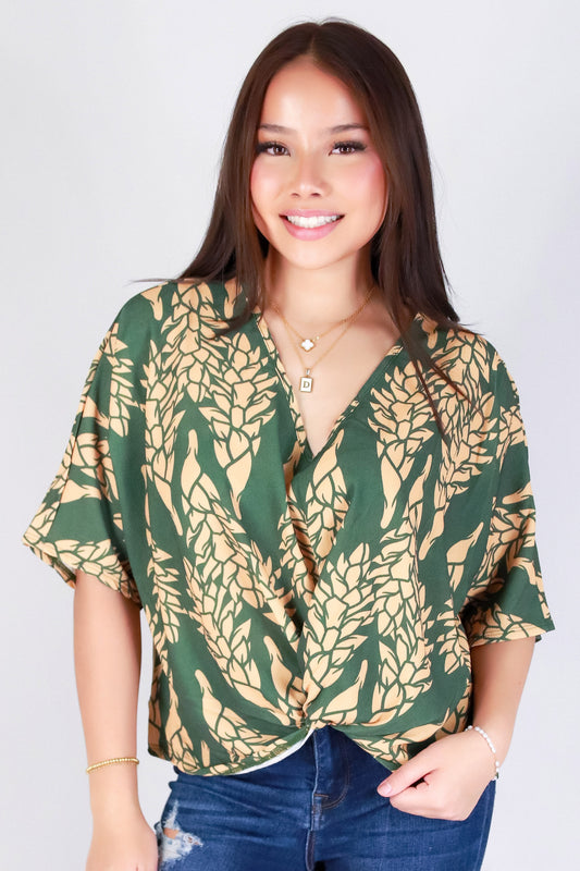 Jeans Warehouse Hawaii - S/S PRINT WOVEN DRESSY TOPS - GINGER TWIST BOTTOM TOP | By LUZ