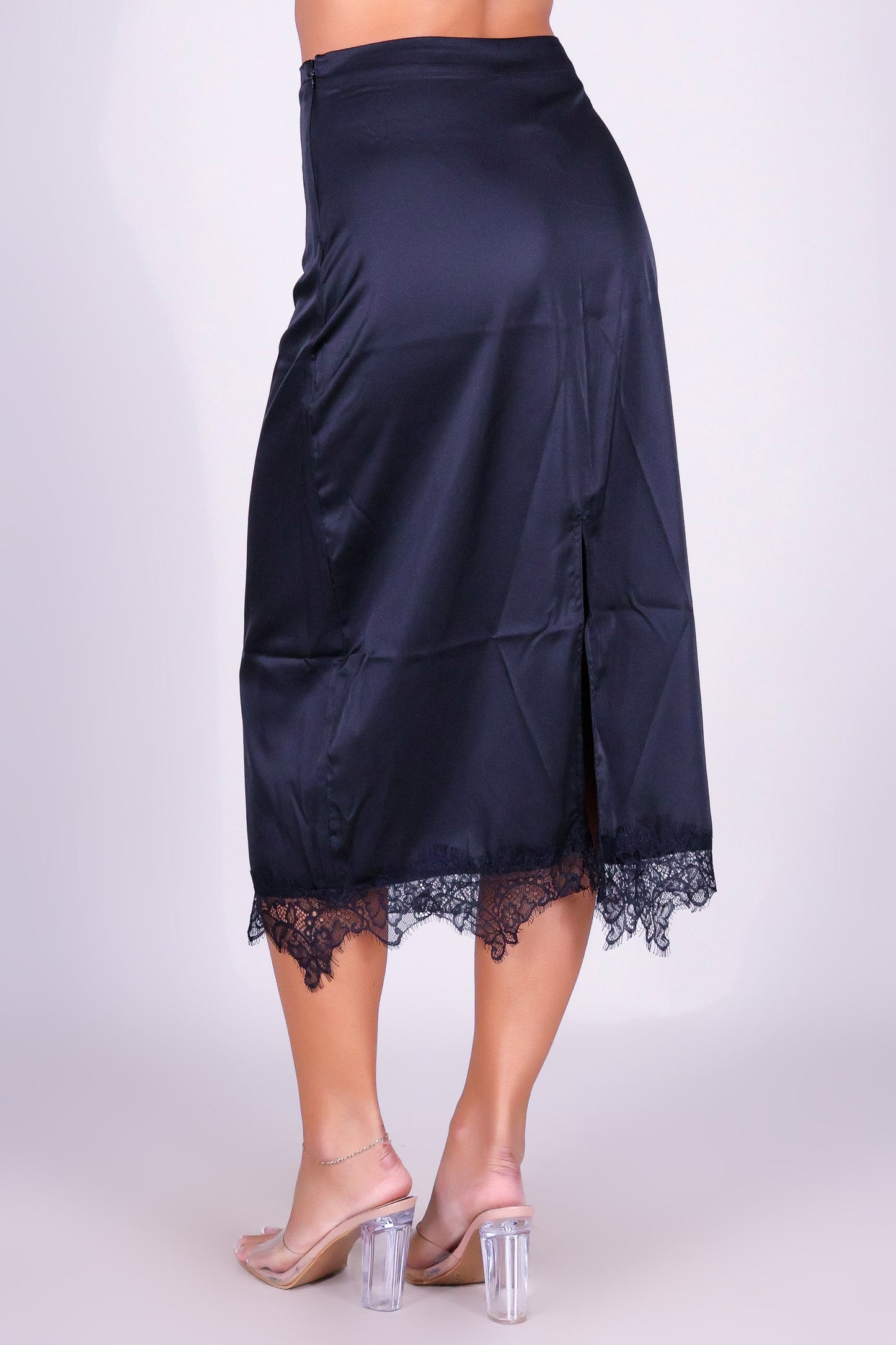 SOFT VEIL MAXI SKIRT