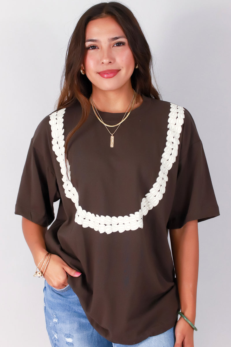 Jeans Warehouse Hawaii - S/S SCREEN - PIKAKE LEI TEE | By ROCK & ROSE BY CHERIE