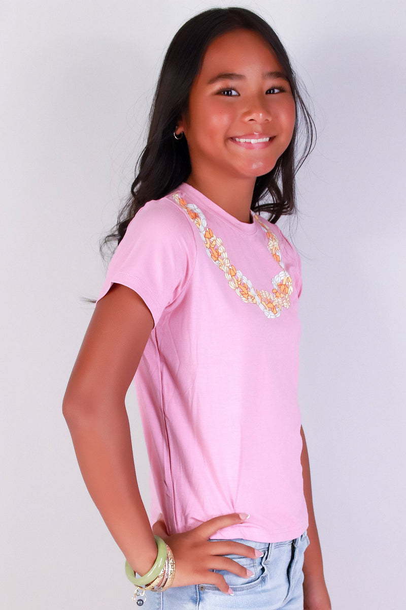 Jeans Warehouse Hawaii - S/S PRINT 7-16 - PUAKENIKENI PIKAKE TWIST LEI TEE | KIDS SIZE 7-16 | By GREENWELL PROMOTIONS LTD