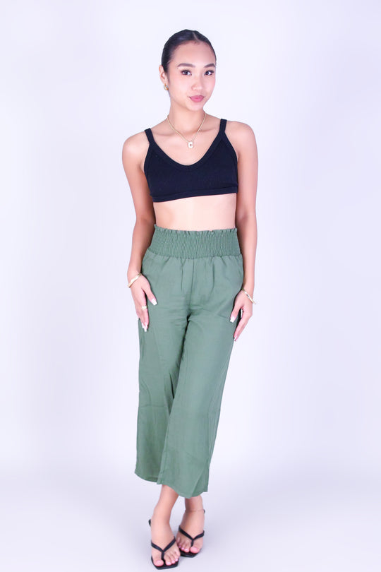 SOFT FLOW SMOCKED WAIST CAPRI'S