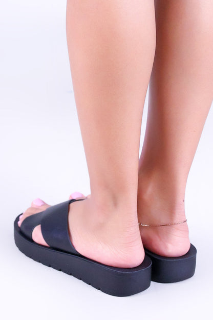 LOW WEDGE FLAT
