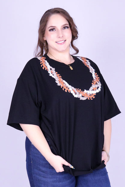 PUAKENIKENI PIKAKE OVERSIZED LEI TEE