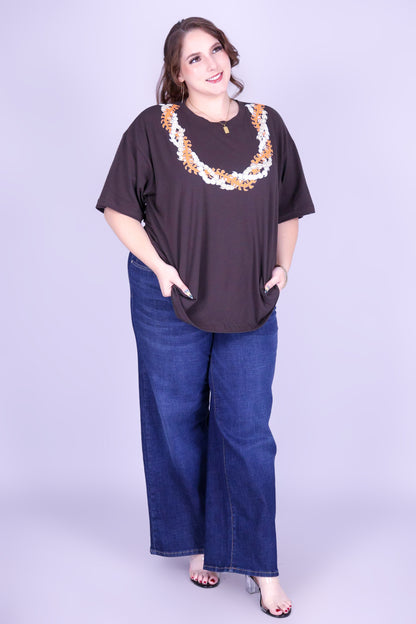 PUAKENIKENI PIKAKE OVERSIZED LEI TEE