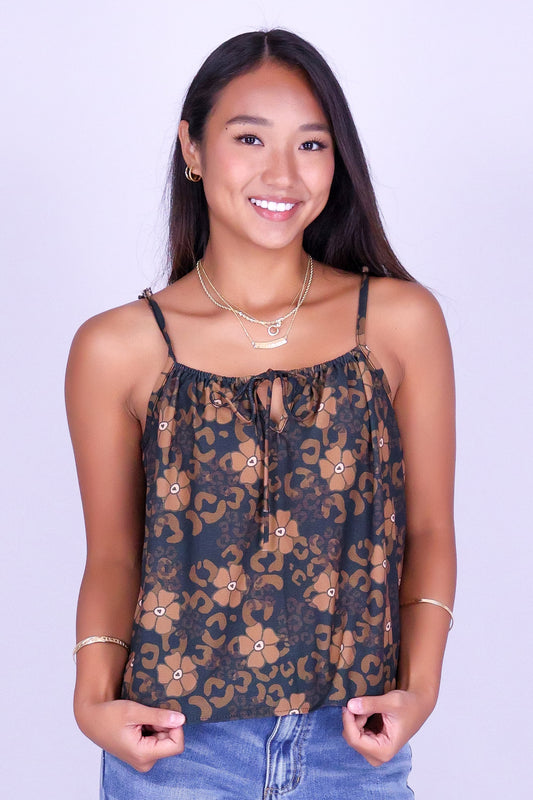 WILD PUAKENIKENI TIE FRONT TOP
