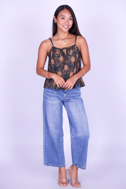 WILD PUAKENIKENI TIE FRONT TOP