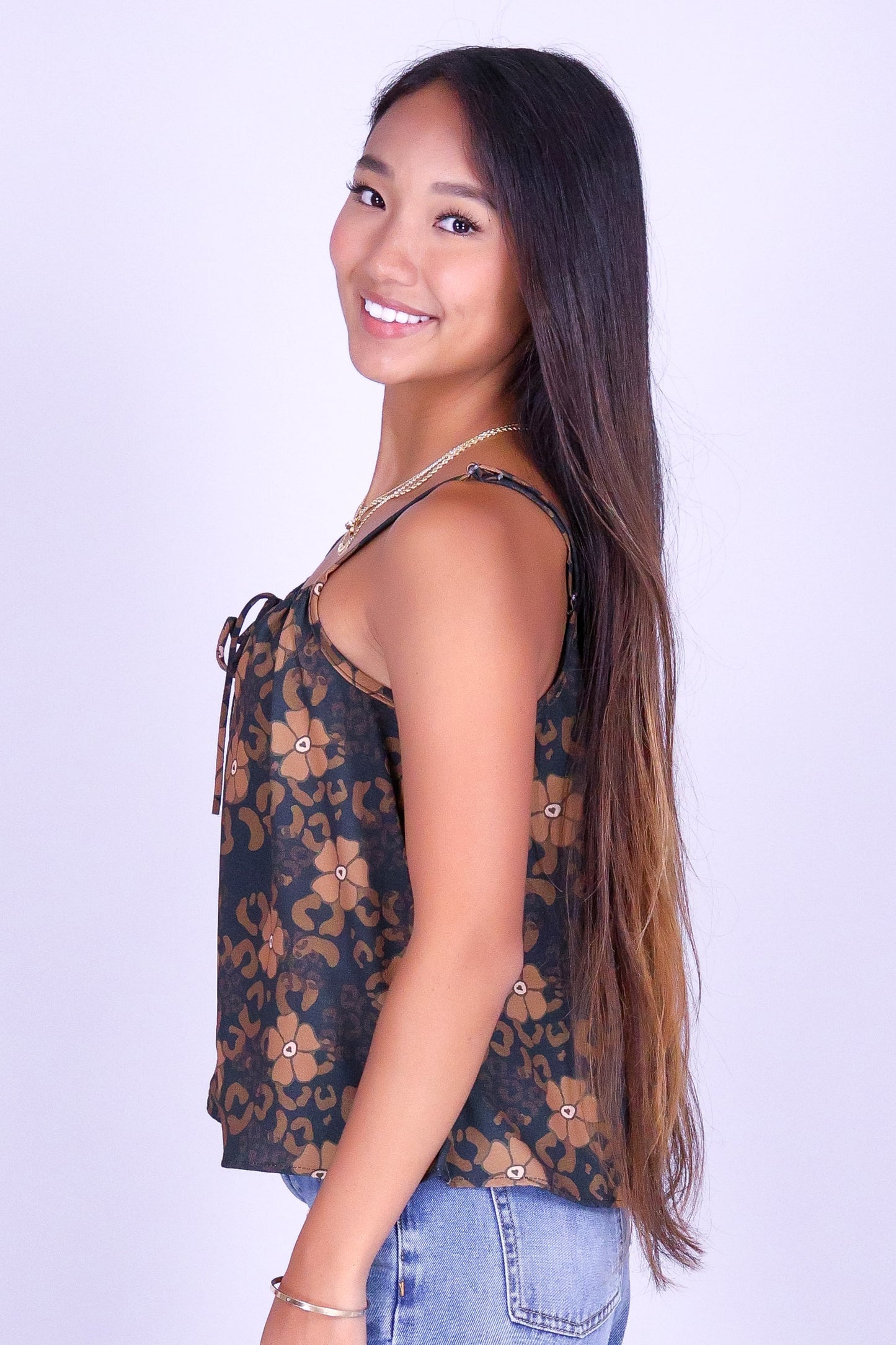 WILD PUAKENIKENI TIE FRONT TOP