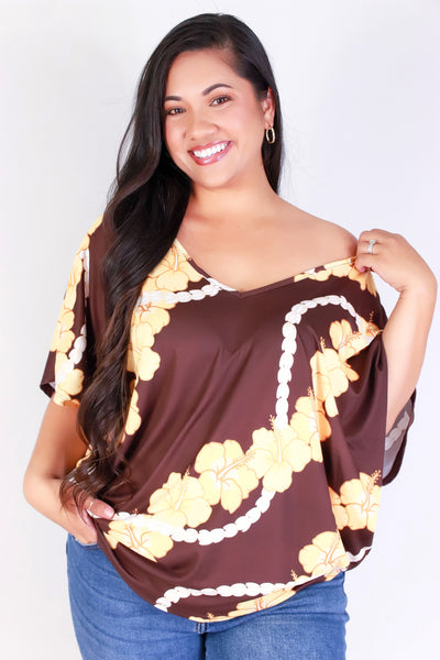 Jeans Warehouse Hawaii - PLUS PRINTED S/S - HIBISCUS PIKAKE DOLMAN TOP | By LUZ