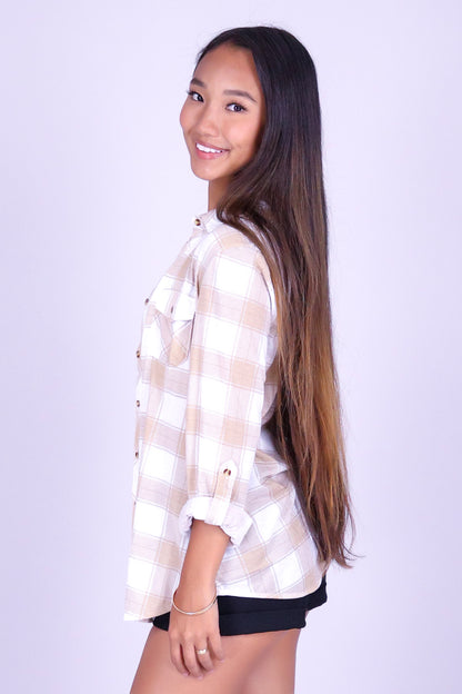 WEEKEND RETREAT PLAID TOP