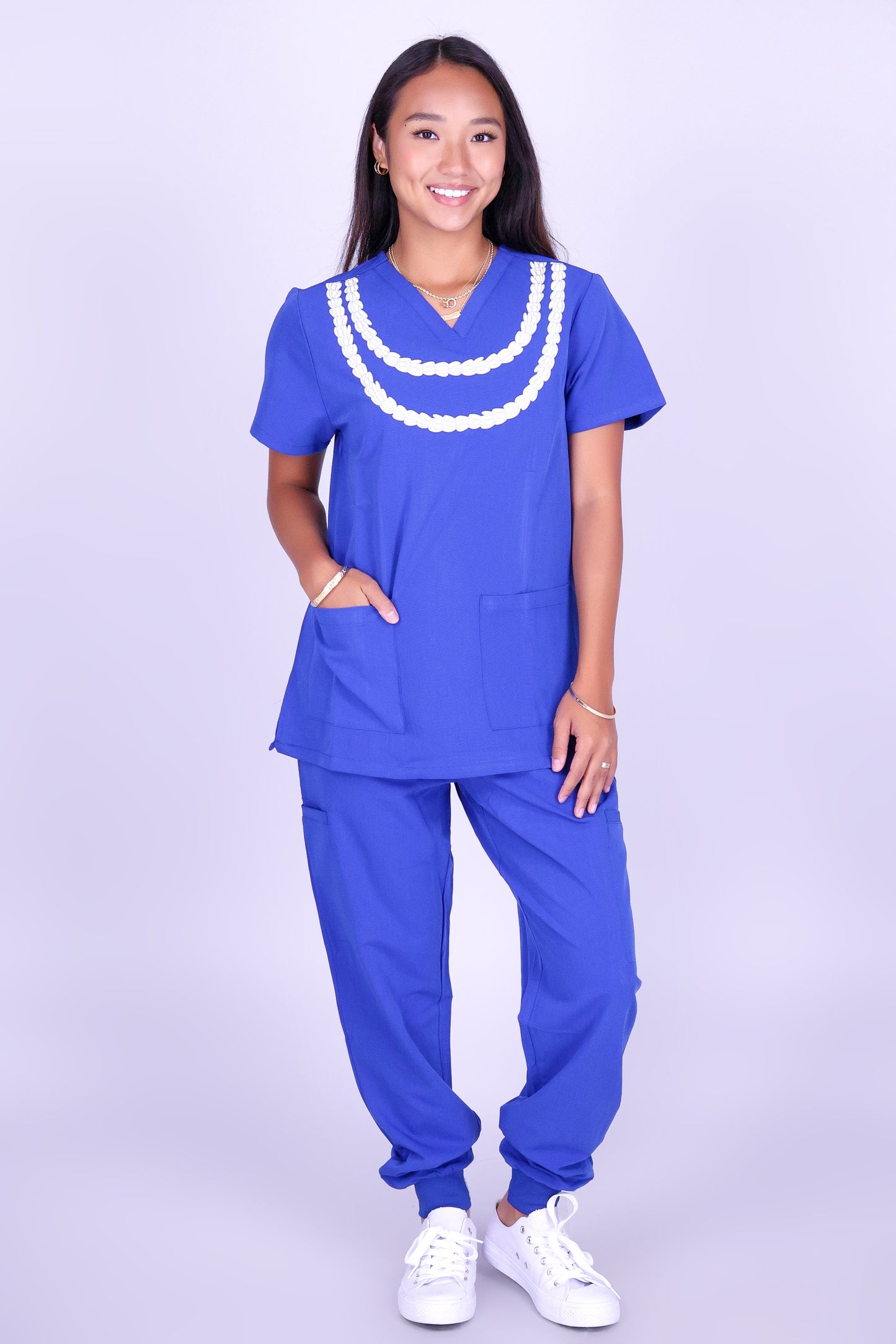 LEI DAY SCRUB TOP
