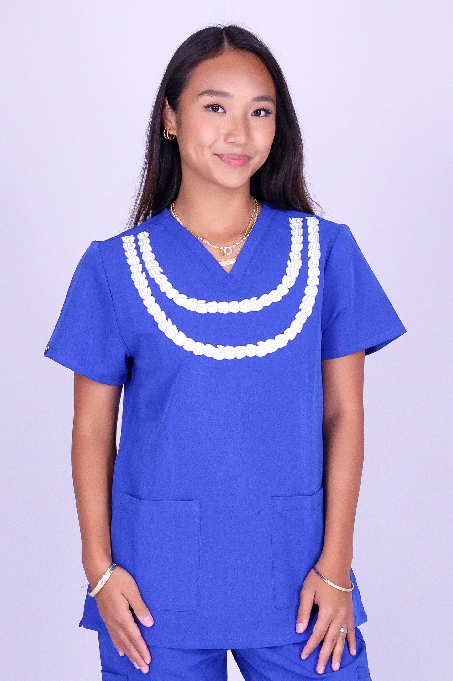 LEI DAY SCRUB TOP
