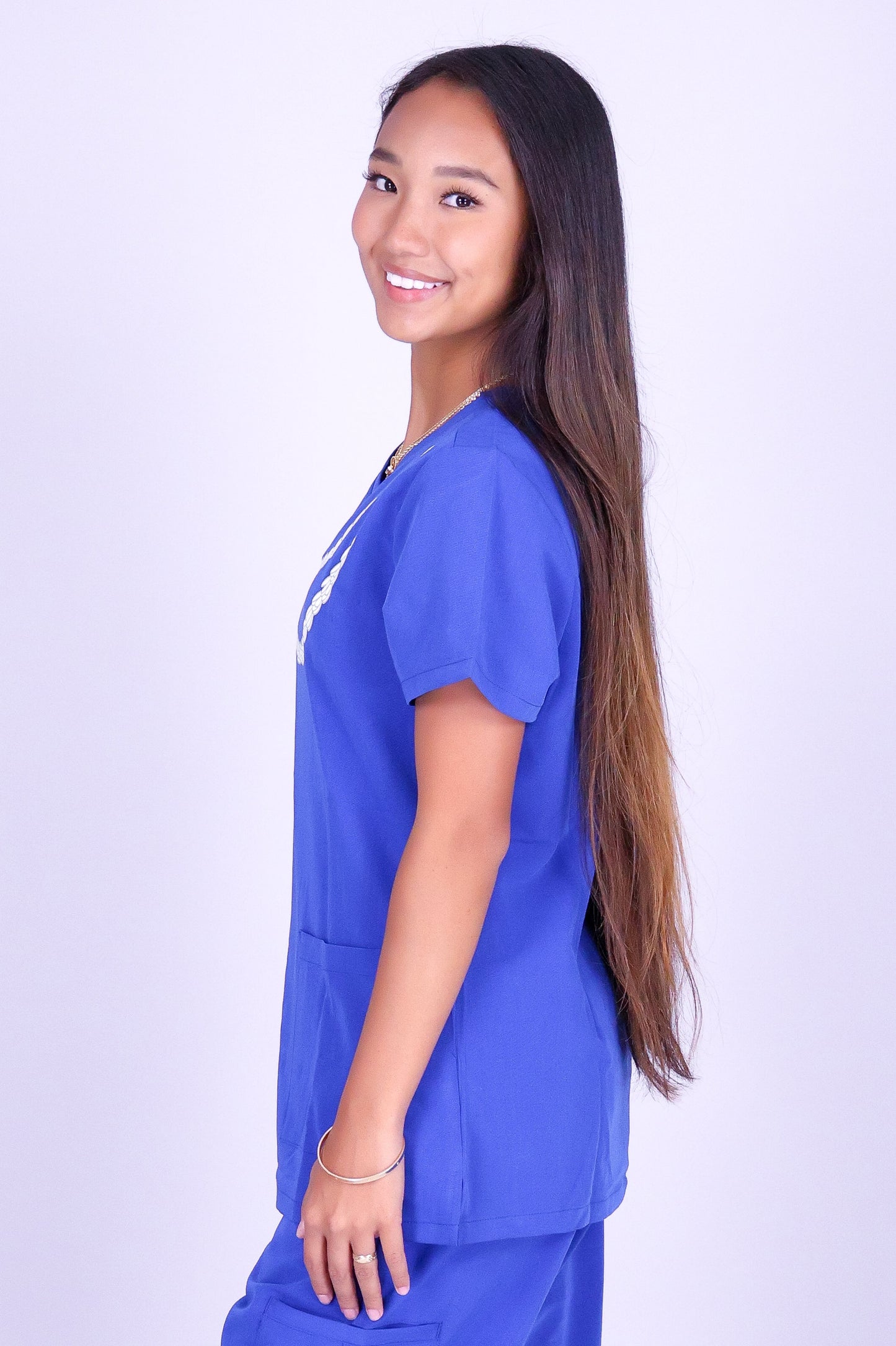LEI DAY SCRUB TOP