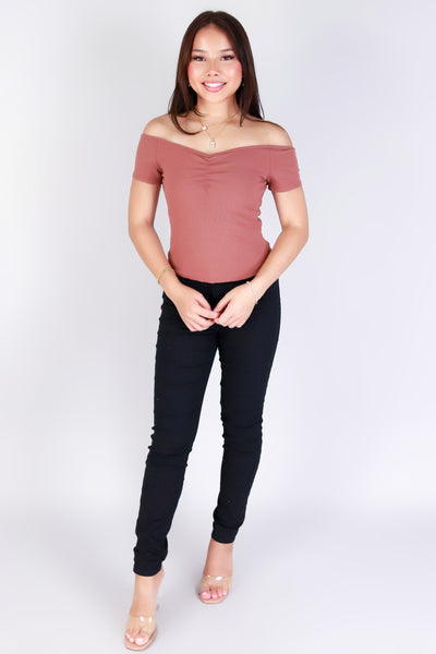 SWEET EXPOSURE OFF SHOULDER TOP