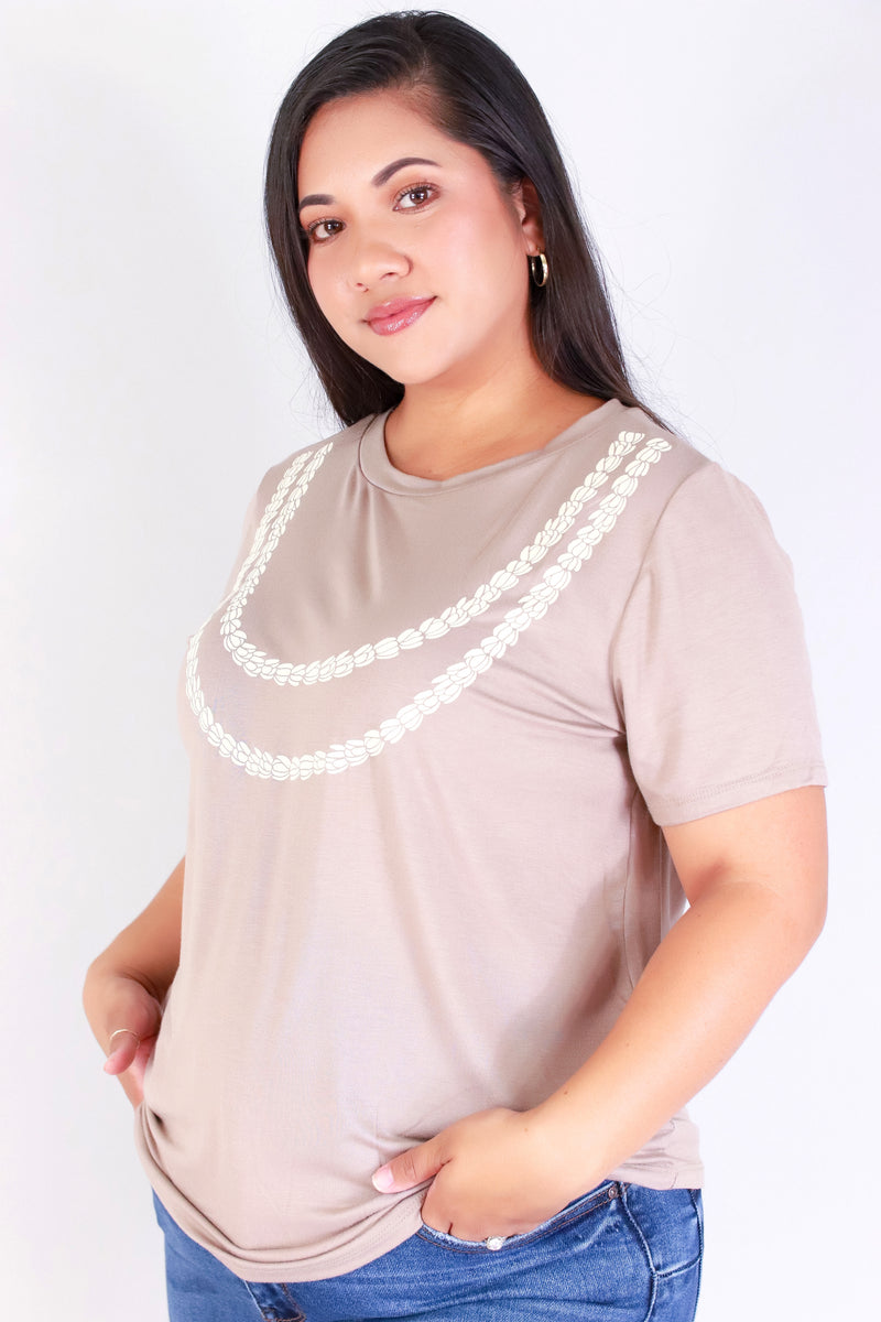 Jeans Warehouse Hawaii - PLUS S/S SCREENS - DOUBLE STRAND PIKAKE LEI TEE | By LUZ