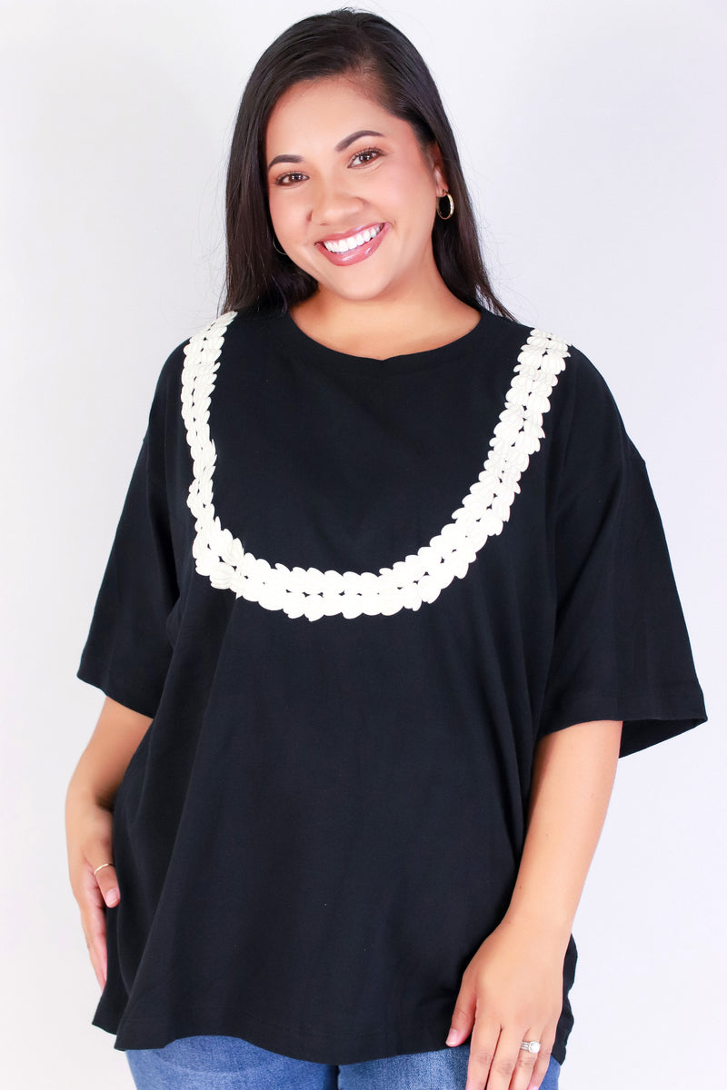 Jeans Warehouse Hawaii - PLUS S/S SCREENS - PIKAKE LEI TEE | By ROCK & ROSE BY CHERIE