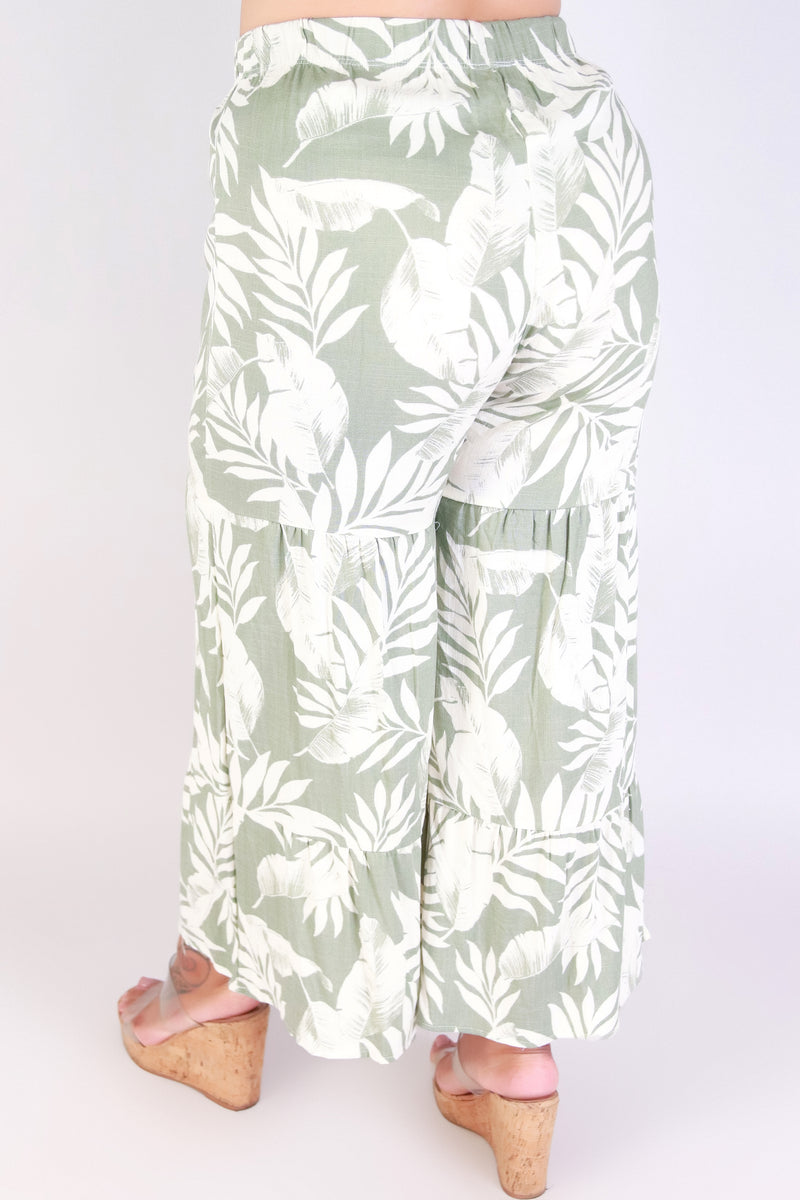 Jeans Warehouse Hawaii - PLUS PRINT WOVEN CAPRI&
