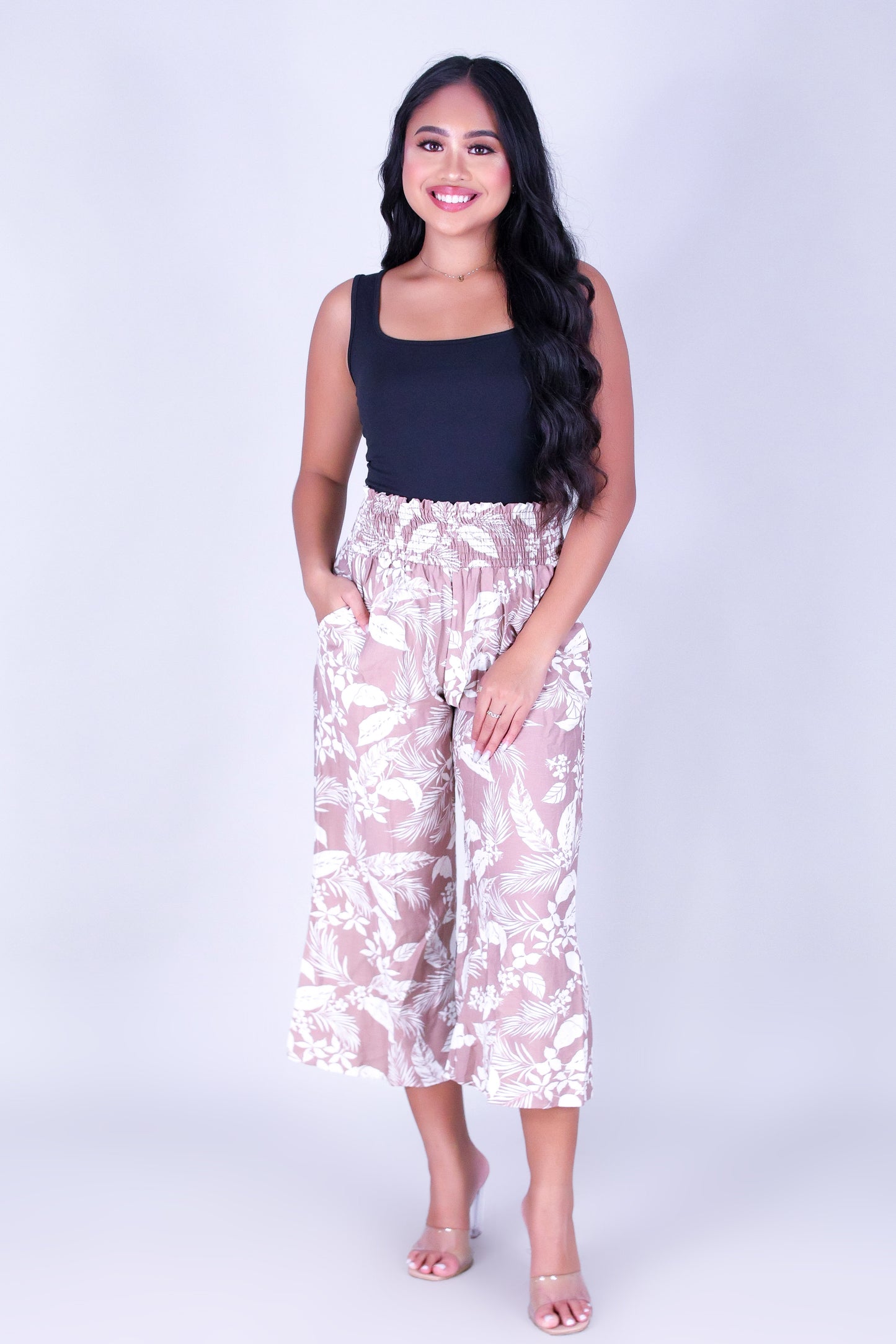 BOTANICAL MUSE SMOCKED WAIST CAPRI'S