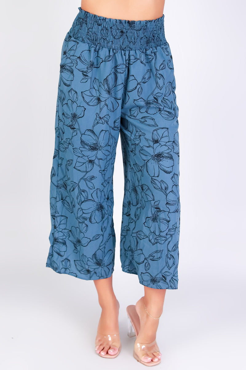 WILDFLOWER WONDER SMOCKED WAIST CAPRI&
