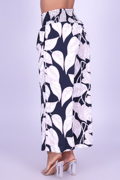 ISLAND OASIS SMOCKED WAIST CAPRI'S