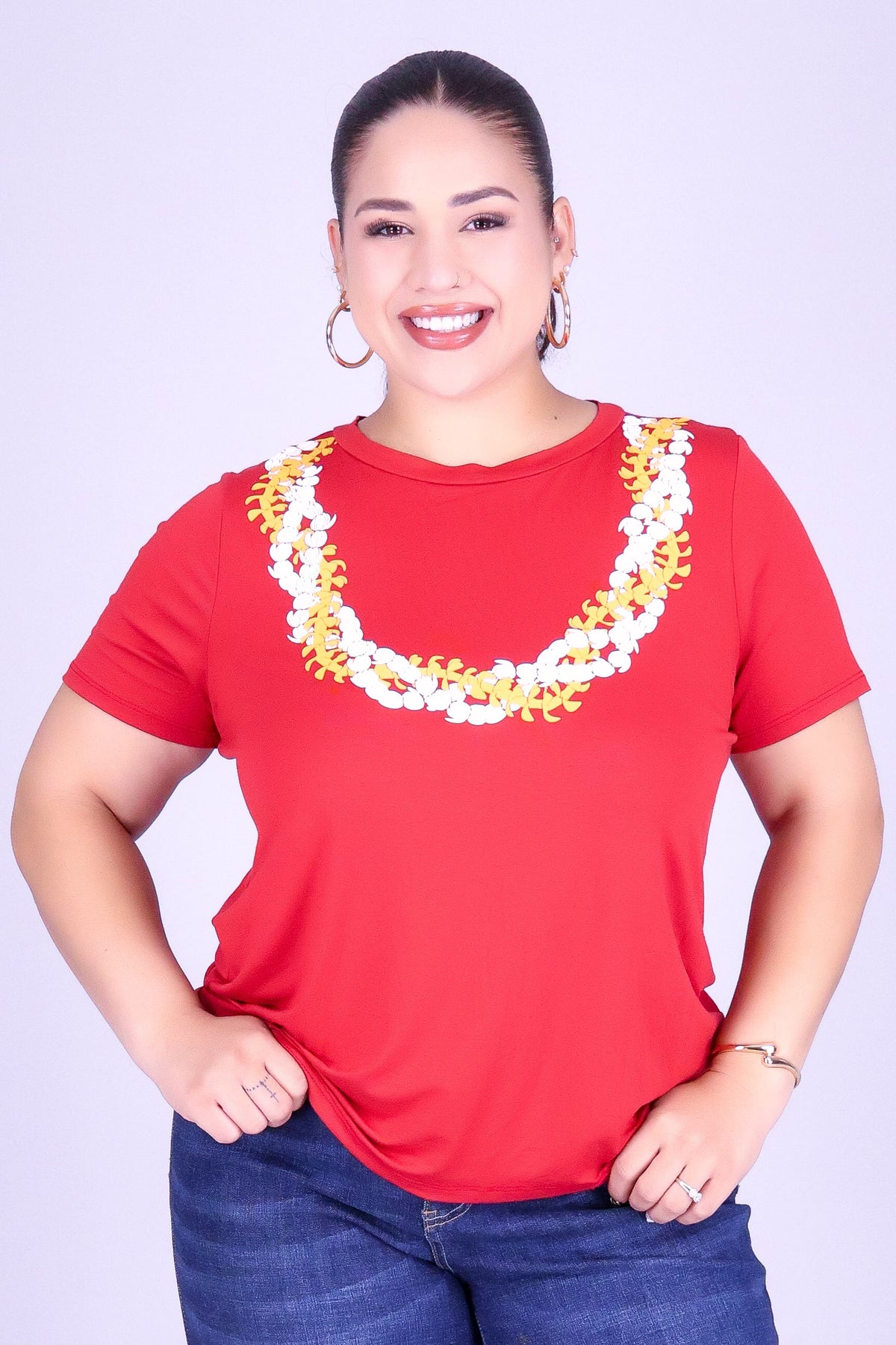 TWISTED PUAKENIKENI PIKAKE LEI TEE