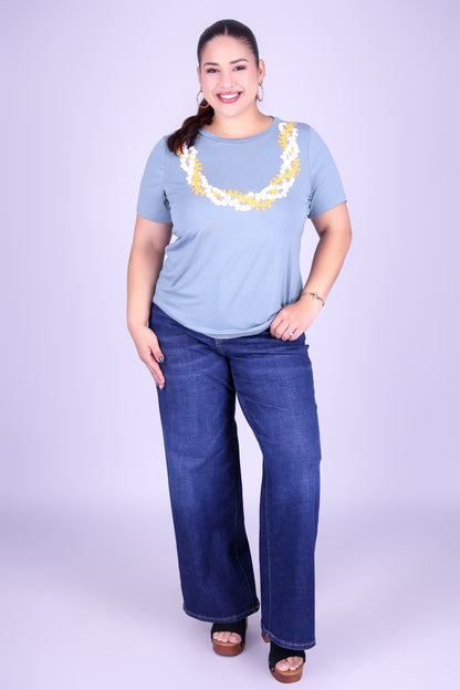 TWISTED PUAKENIKENI PIKAKE LEI TEE