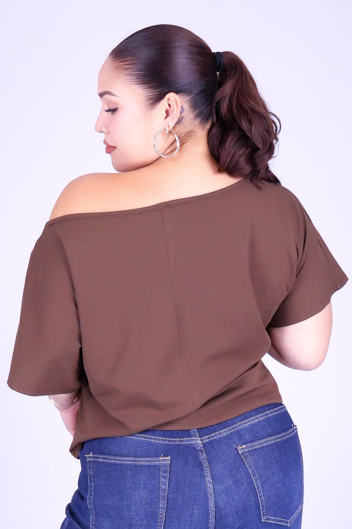 3 IWA OFF SHOULDER TEE