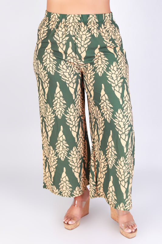 Jeans Warehouse Hawaii - PLUS PRINT WOVEN CAPRI'S - GINGER CAPRI'S | By LUZ