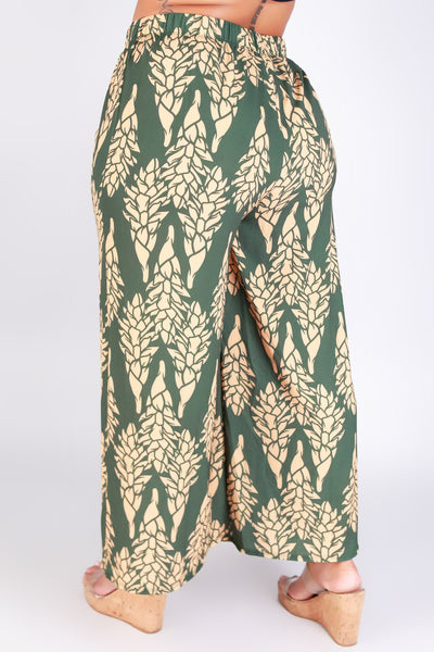 Jeans Warehouse Hawaii - PLUS PRINT WOVEN CAPRI'S - GINGER CAPRI'S | By LUZ