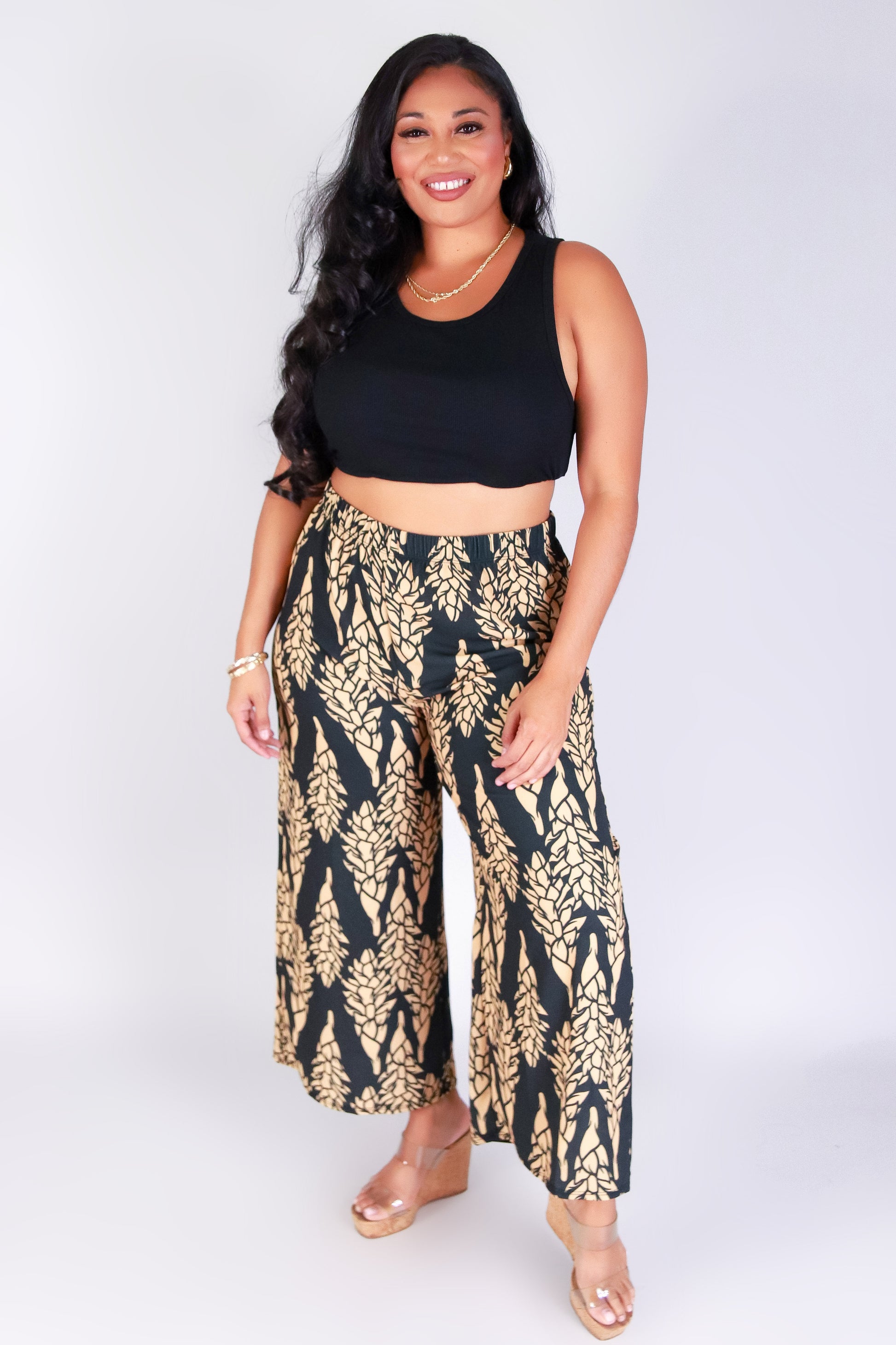 Jeans Warehouse Hawaii - PLUS PRINT WOVEN CAPRI'S - GINGER CAPRI'S | By LUZ
