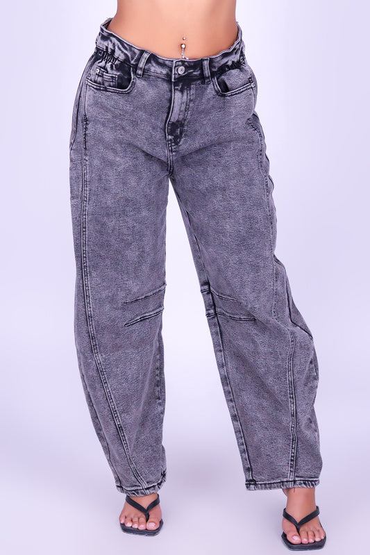 THE CURVE EDIT BARREL JEANS