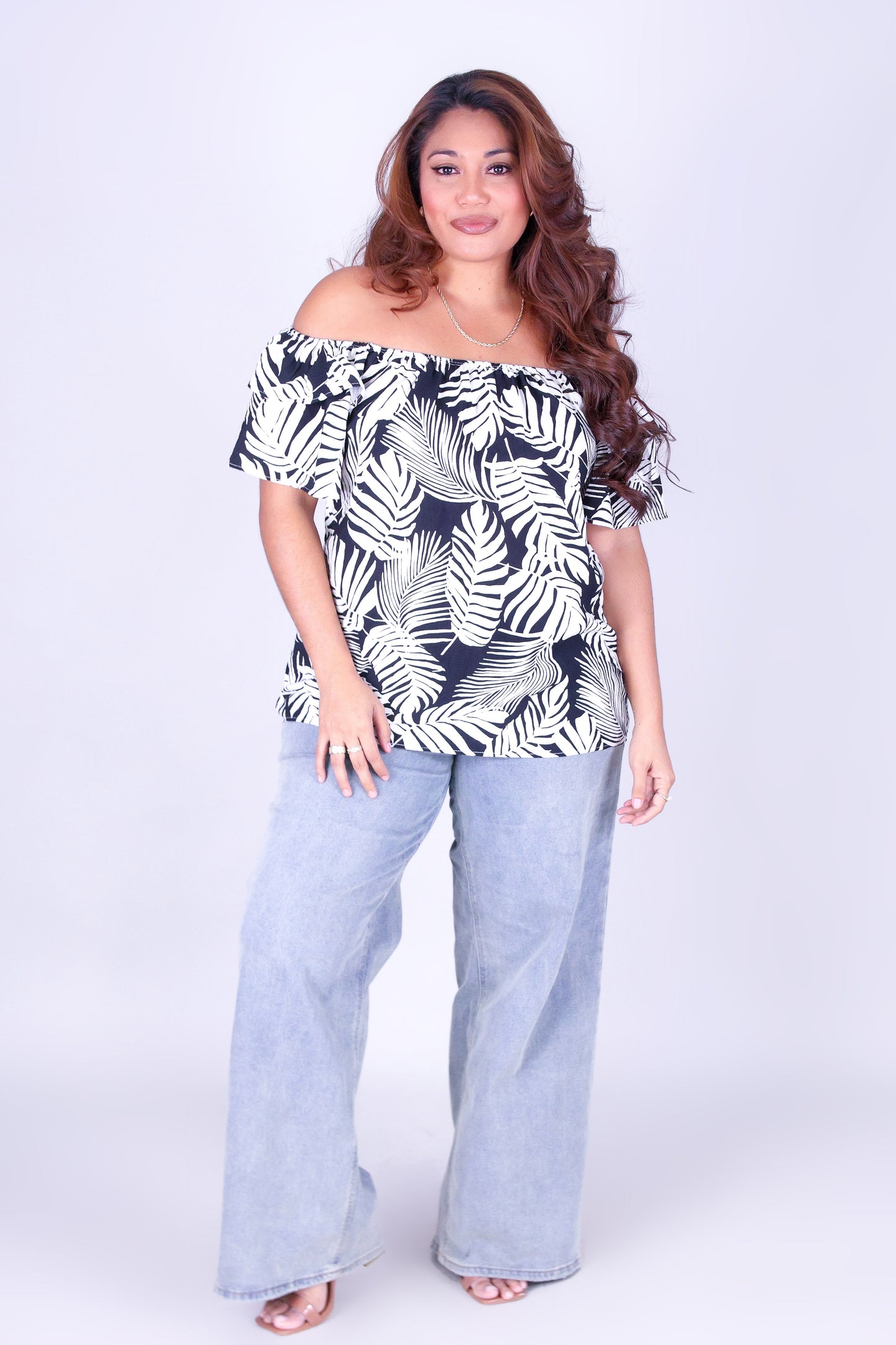 RESORT EDIT OFF SHOULDER TOP