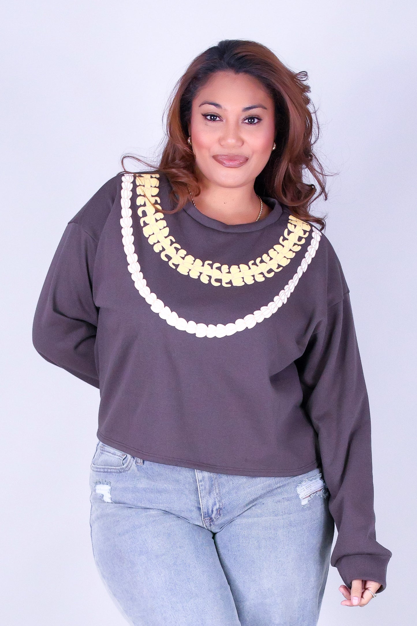 PUAKENIKENI PIKAKE LEI SWEATER