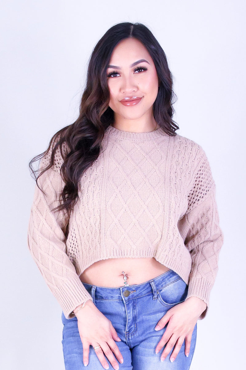 CLOUD CROP SWEATER