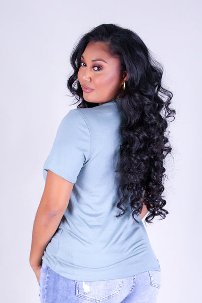 PUAKENIKENI PIKAKE MULTI LEI TEE