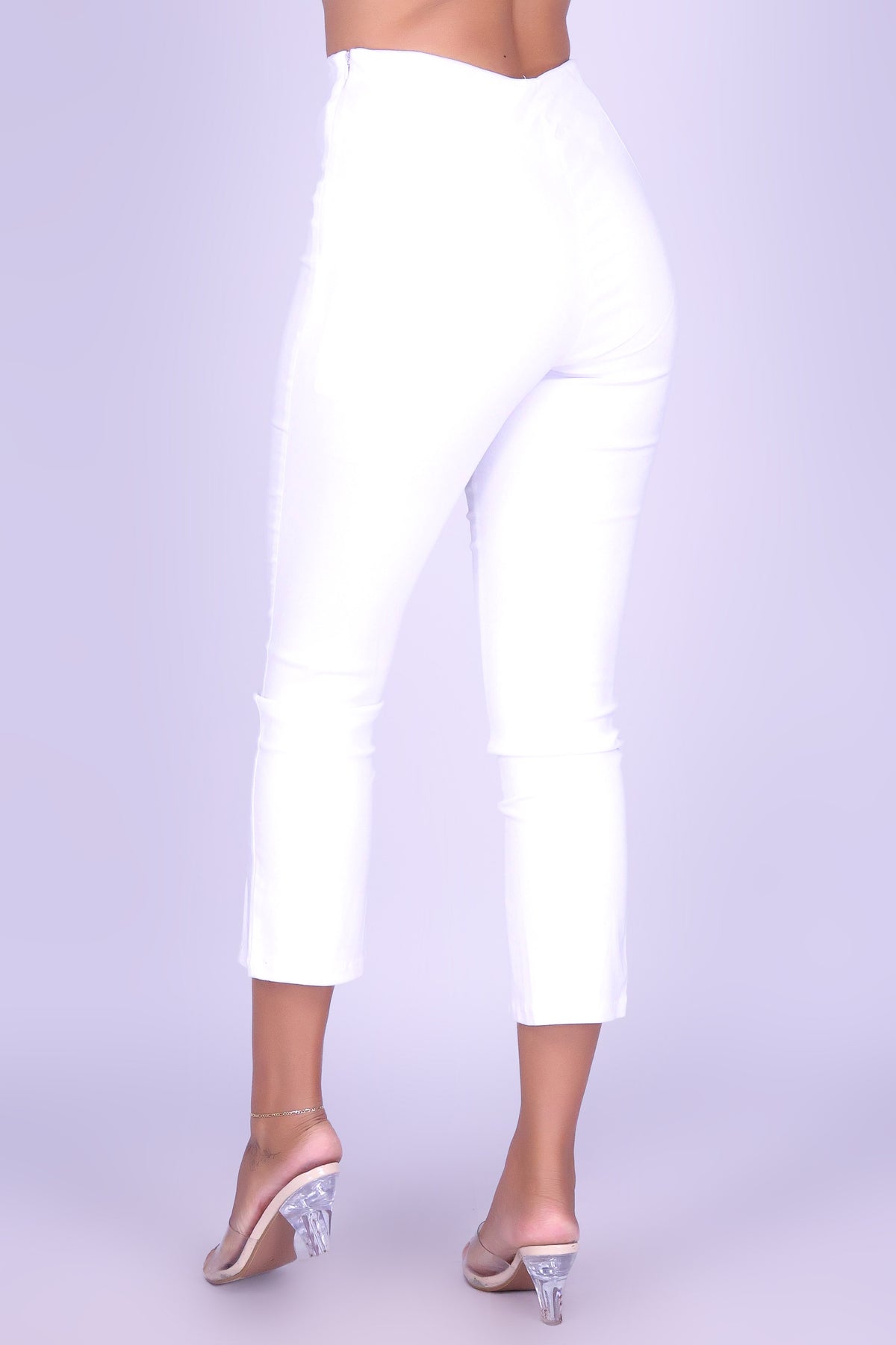 SUNDAY BEST CAPRI'S