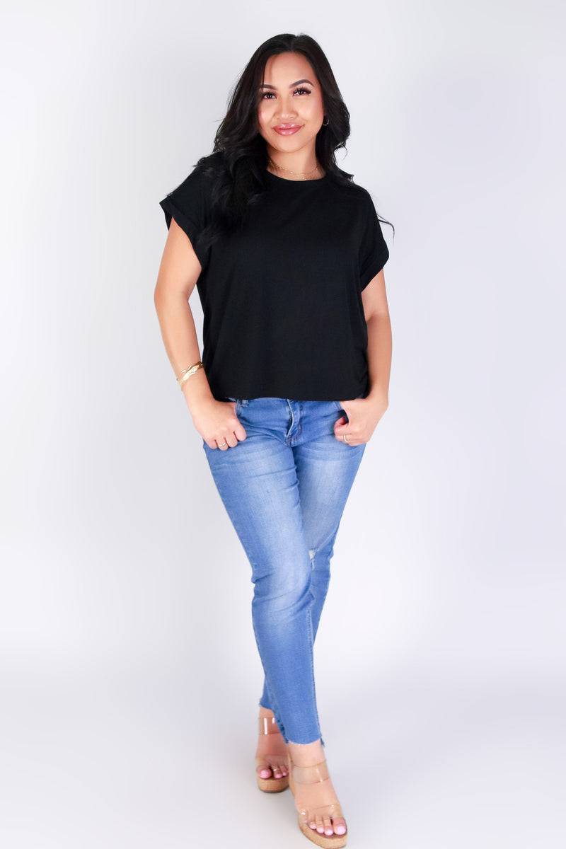 MODERN MUSE TEE