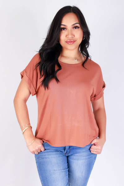 MODERN MUSE TEE