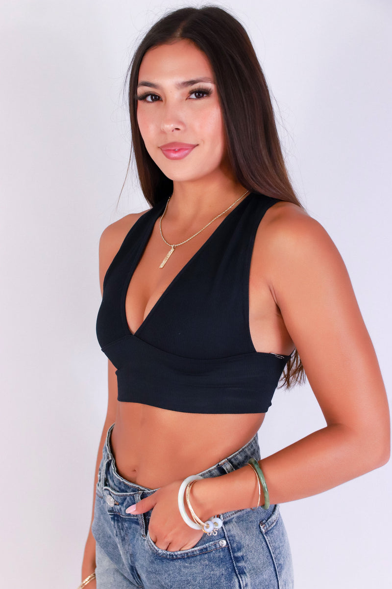 Jeans Warehouse Hawaii - TANK/TUBE SOLID BASIC - HERE FOR IT CROP TOP | By ANWND