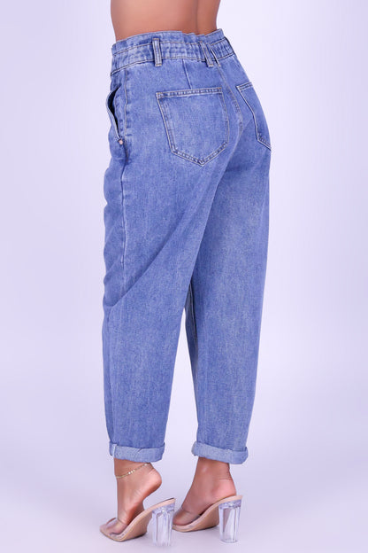 CURVED APPEAL BARREL JEANS